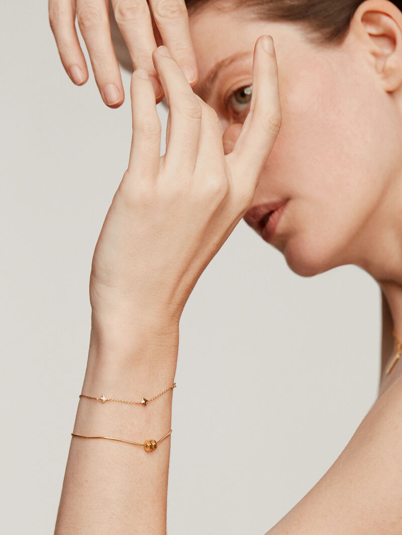 18K yellow gold bracelet with geometric shapes and diamonds image number 5