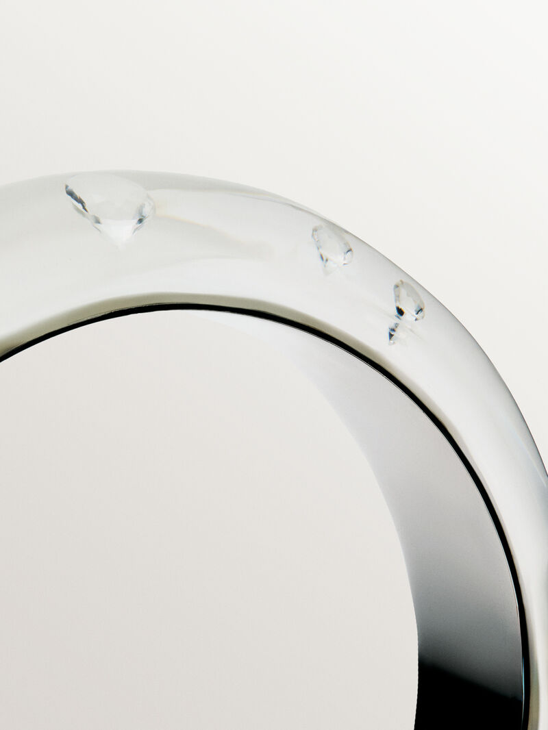 Rigid 925 silver bracelet with white enamel and zircons suspended in resin image number 4