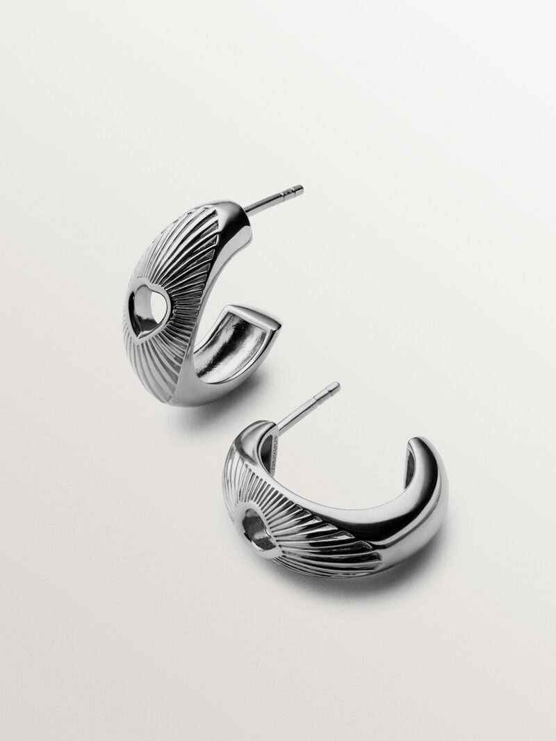 925 silver hoop earrings with heart and guilloché texture image number 4