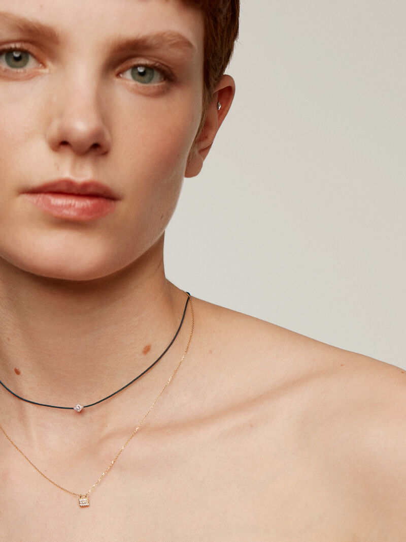 18K yellow gold and thread necklace with diamonds. image number 5