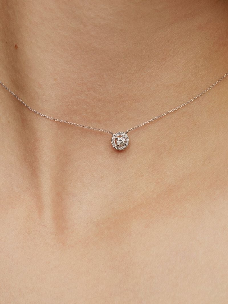 18K white gold pendant with 0.11ct diamond and diamond border image number 1