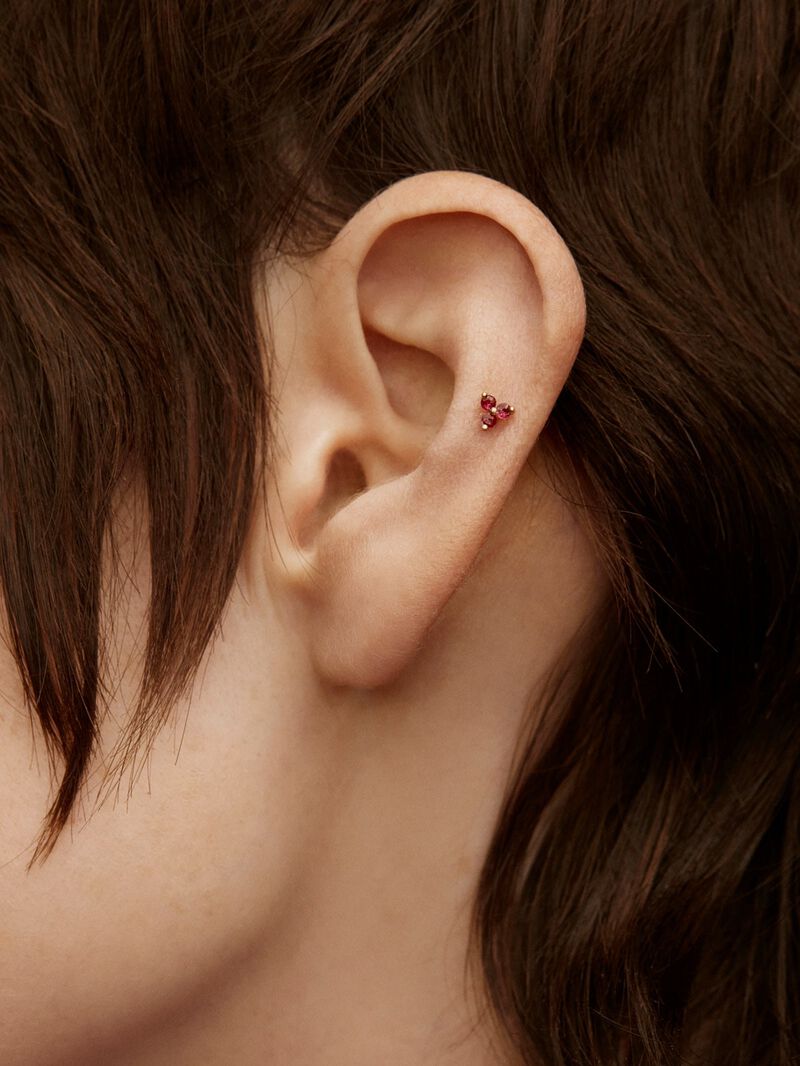 Individual 18K rose gold earring with rubies image number 1