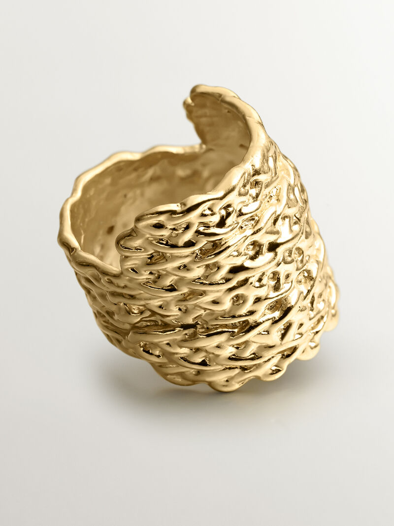 Wide 925 silver ring bathed in 18k yellow gold with wicker texture. image number 4