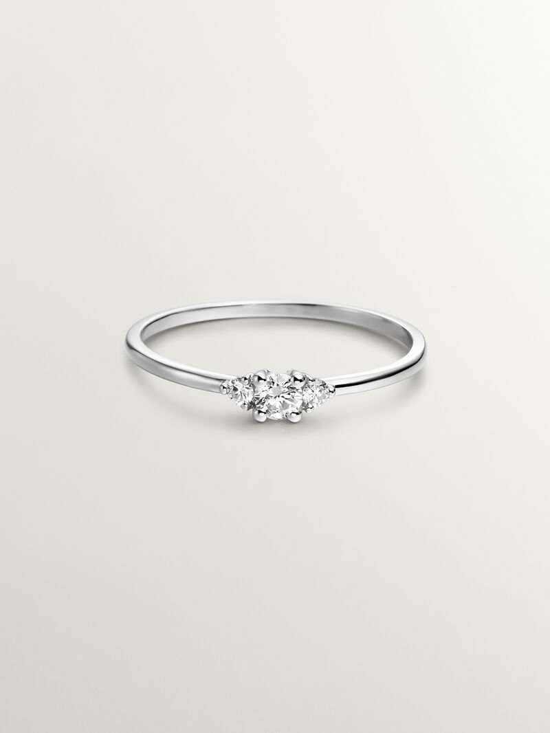18K white gold triple ring with 0.10 ct central diamond and diamonds image number 2