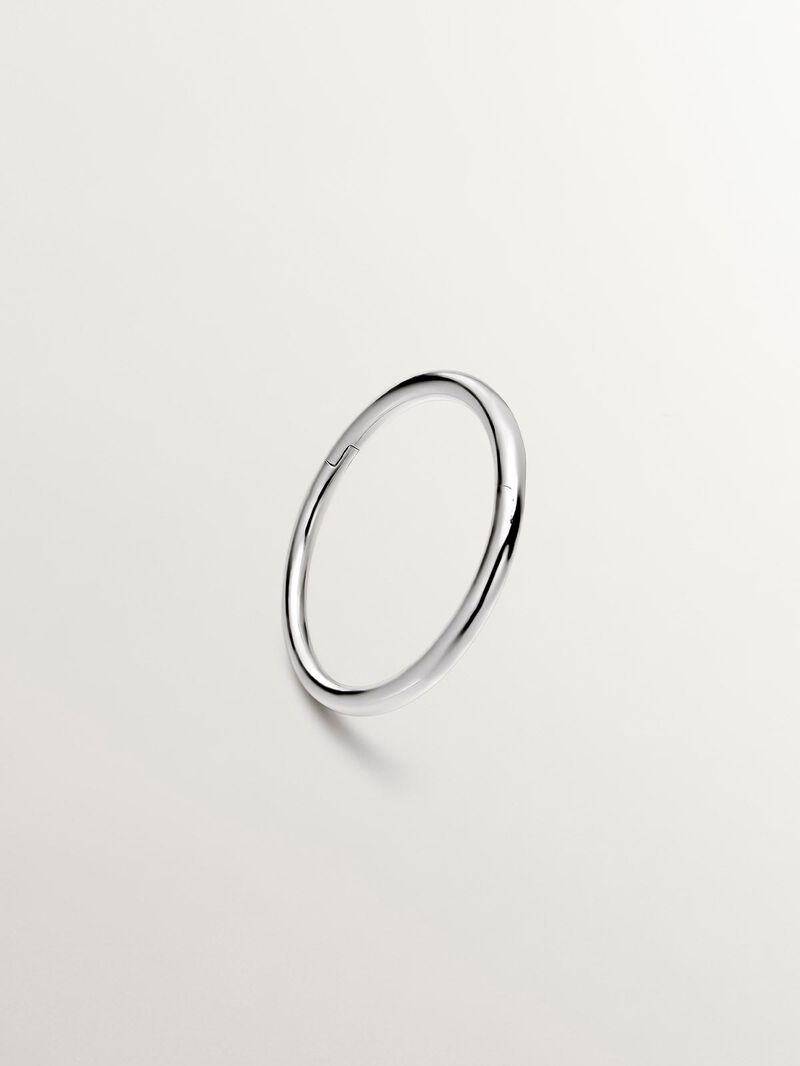 Individual small hoop earring made of 9K white gold. image number 4