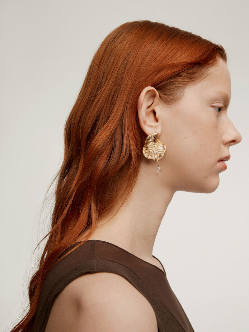Large wavy earrings made from 925 silver, bathed in 18K yellow gold with white topaz. image number 3