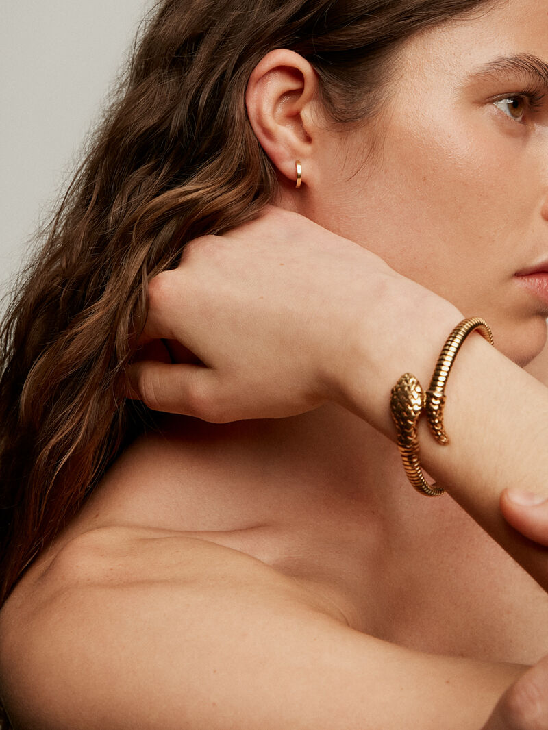 Small 925 silver hoop earrings coated in 18K yellow gold. image number 5
