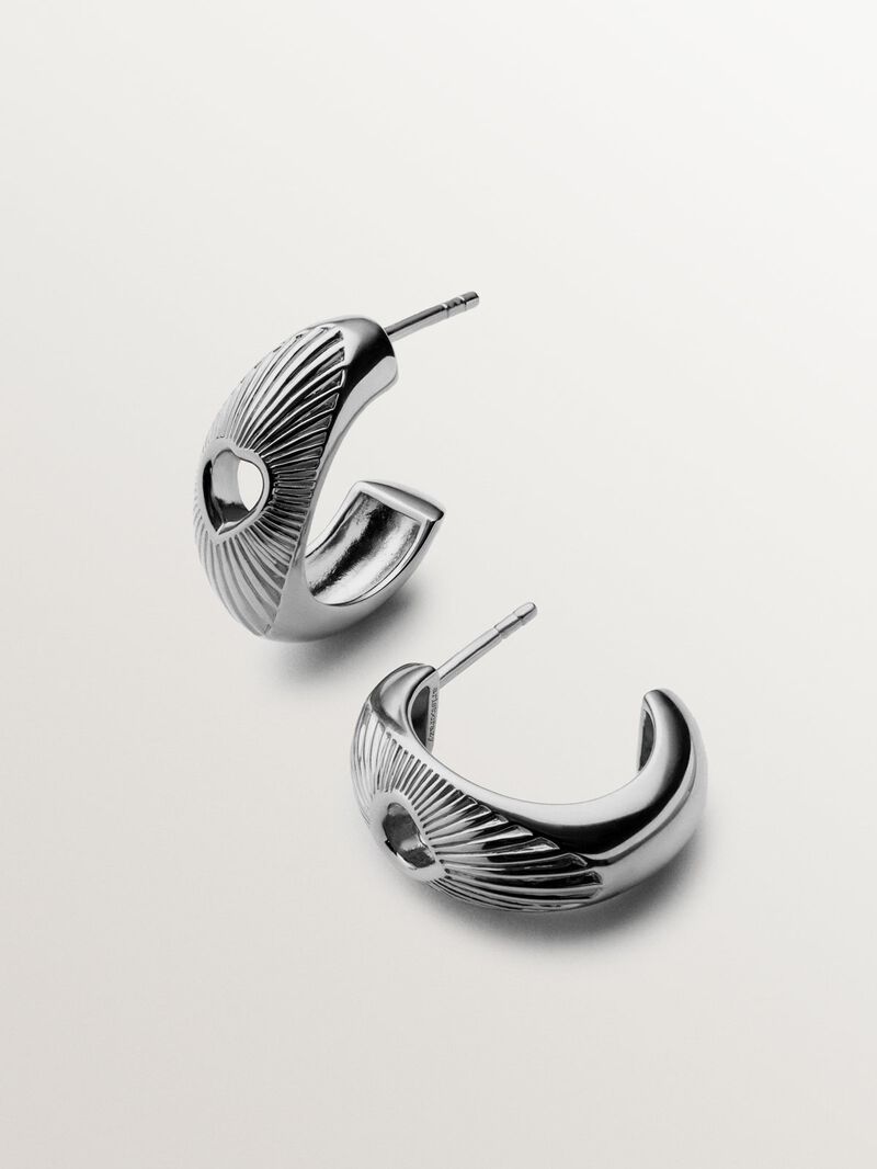 925 silver hoop earrings with heart and guilloché texture image number 4