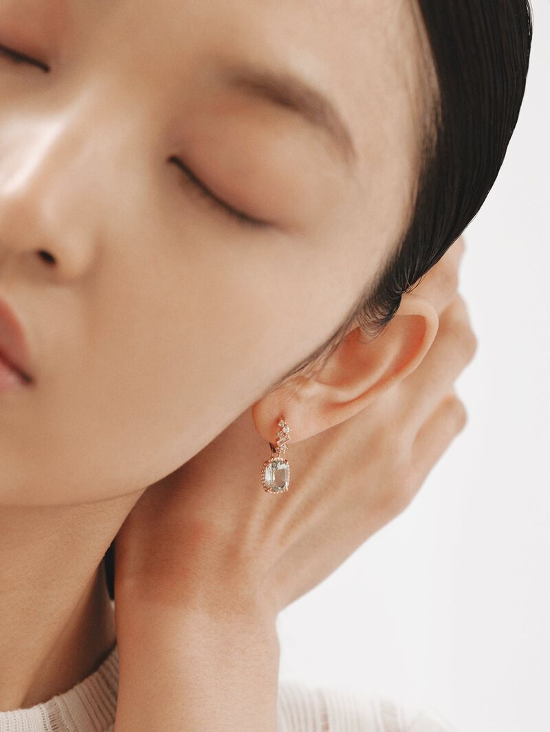 925 Silver hoop earrings bathed in 18K rose gold with green quartz and Swiss blue topaz. image number 4