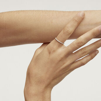 Anillo orla diamantes oro blanco 18 kt, J05060-01, mainproduct