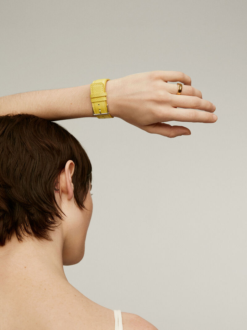 Iridescent Yellow Leather Strap for Apple Watch image number 5