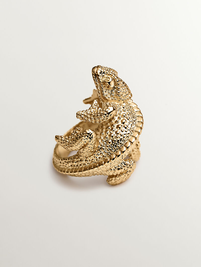 Wide 925 silver ring bathed in 18K yellow gold in the shape of a chameleon. image number 2