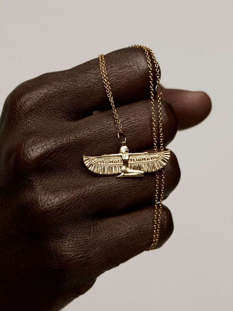 925 silver charm coated in 18K yellow gold with winged goddess image number 1
