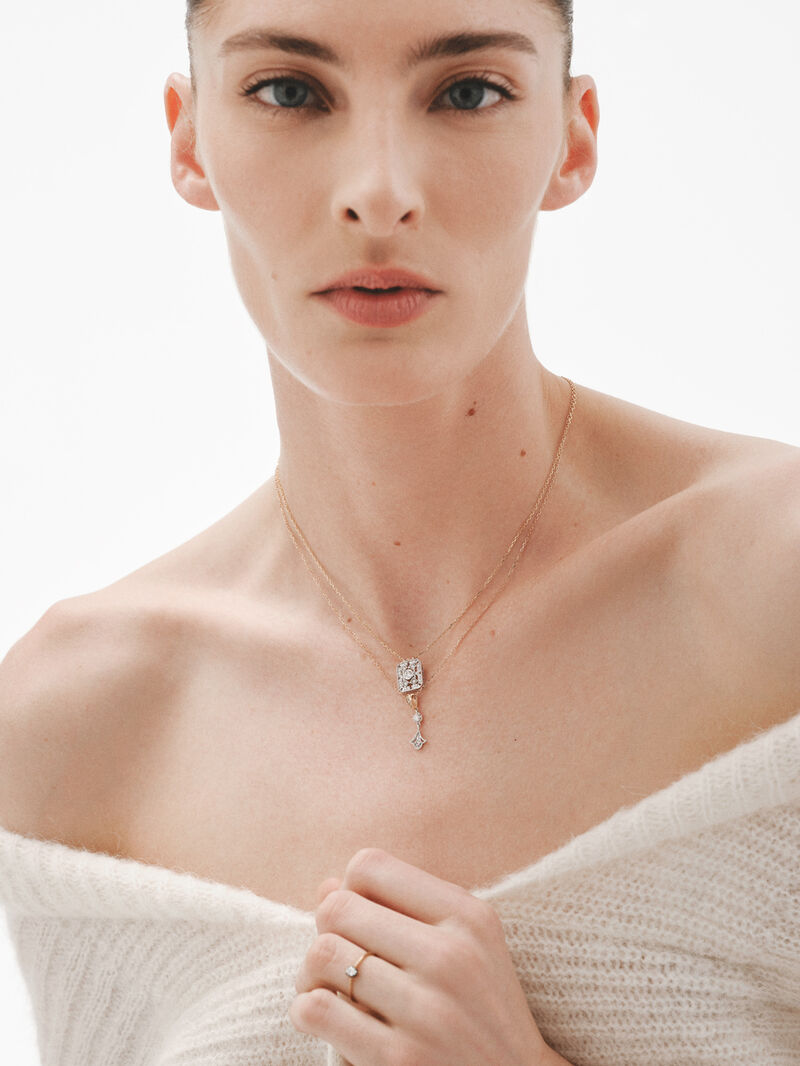 18K white and yellow gold pendant with brilliant cut diamonds image number 5