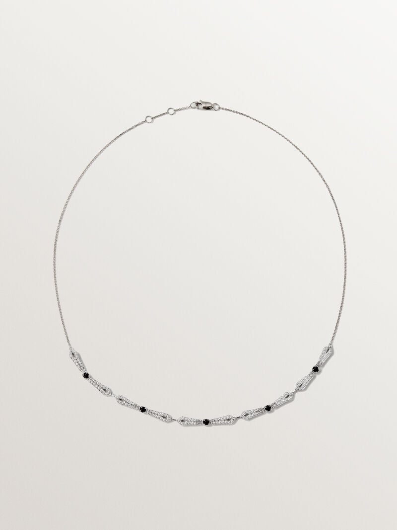 18K white gold pendant with black onyx and brilliant cut diamonds image number 0