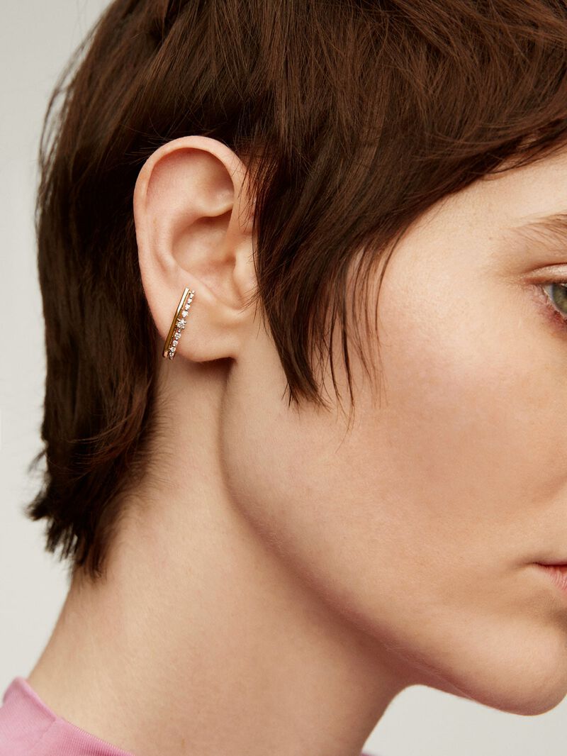 Individual left climber earring in 18K yellow and white gold with diamonds. image number 3