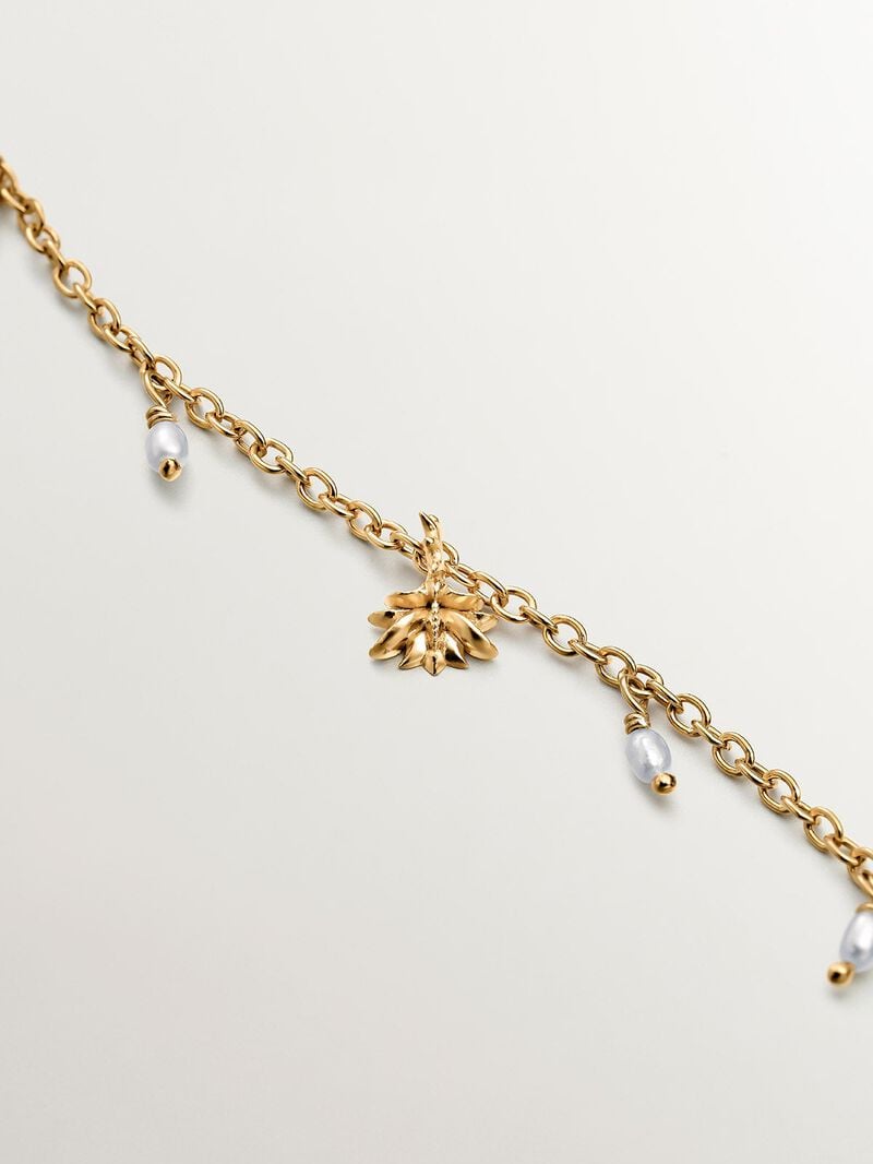 925 Silver bracelet dipped in 18K yellow gold with river pearls and water lily. image number 2