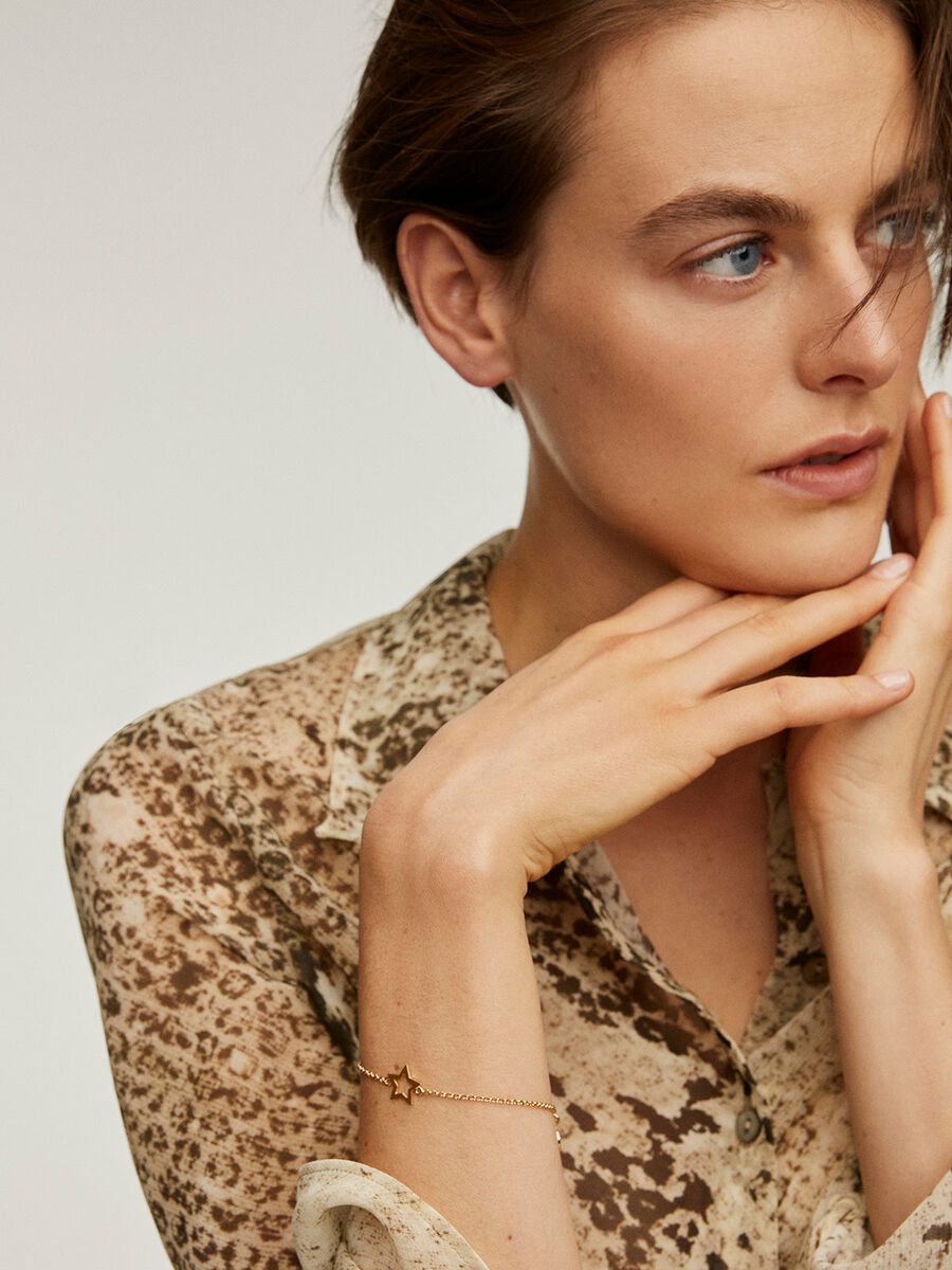 Gold plated hollow star bracelet , J01373-02, hi-res