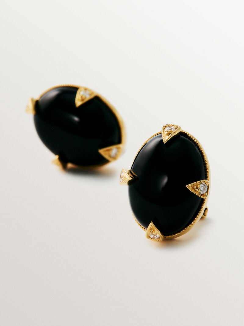 Pendientes de oro amarillo de 18K con ónix negro y diamantes en talla brillante image number 2