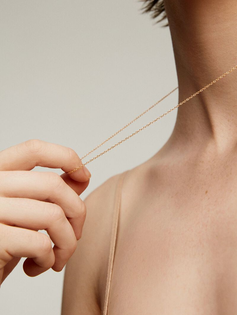 Fine rolo link chain in 9K yellow gold image number 1