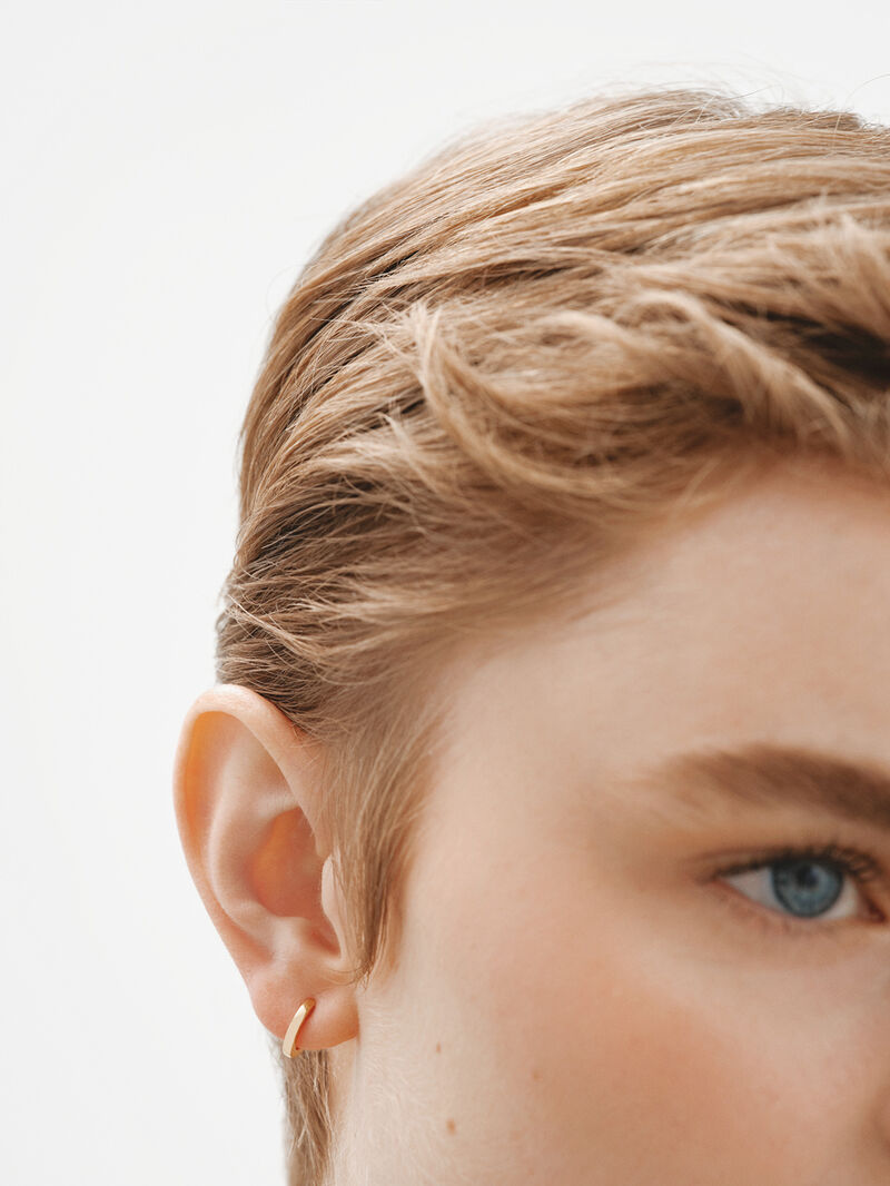 Small hoop earrings made of 925 silver, bathed in 18K yellow gold image number 1