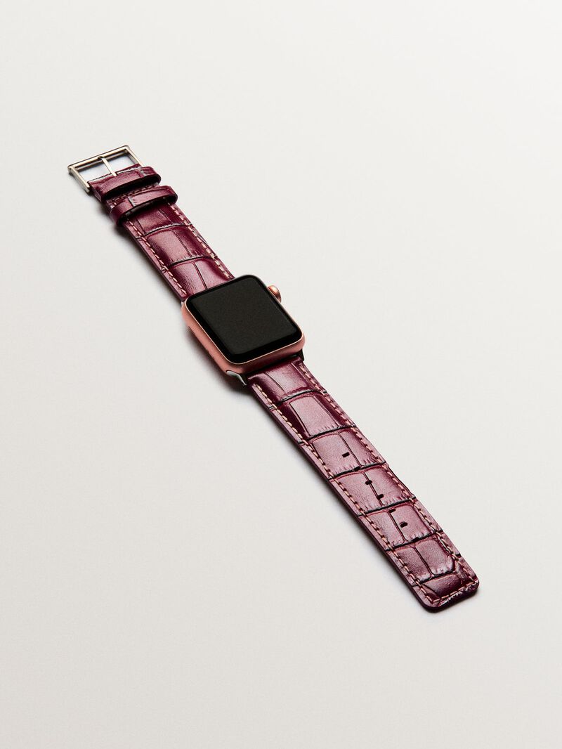 Garnet leather Apple Watch band image number 2