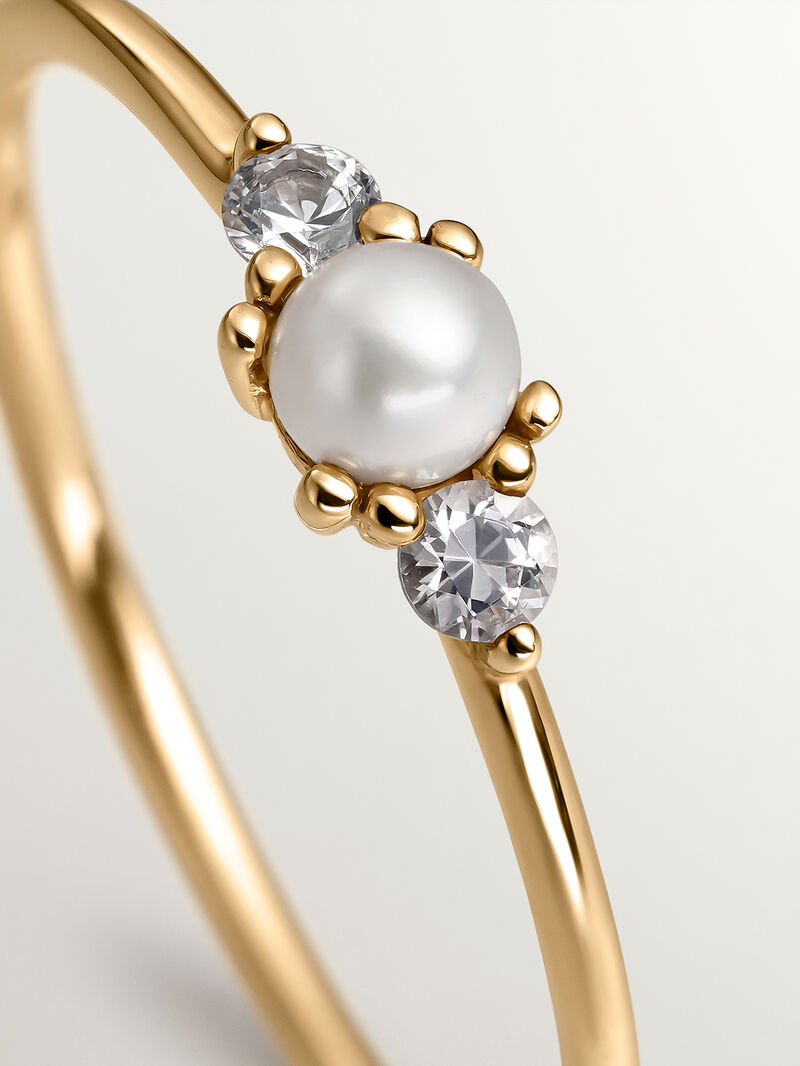 9K Yellow Gold Ring with Central Pearl and White Sapphires image number 2