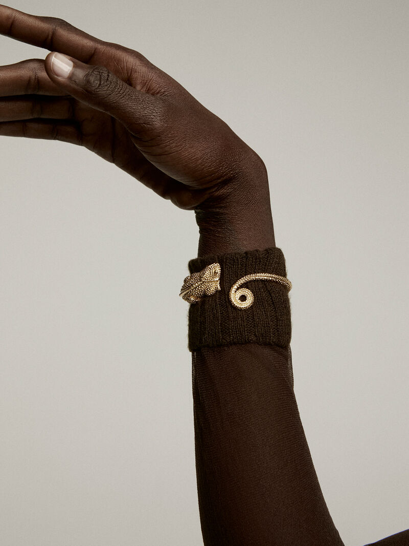 Rigid bracelet made of 925 silver, bathed in 18K yellow gold with a chameleon shape. image number 1