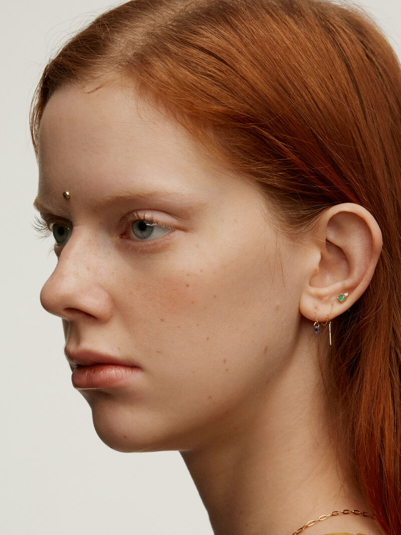 Individual 9K yellow gold earring with emerald and diamond. image number 5