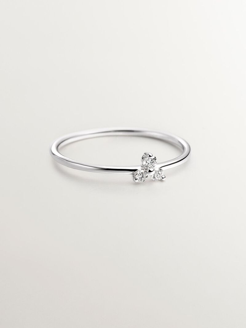 18K White Gold Ring with Diamonds image number 2