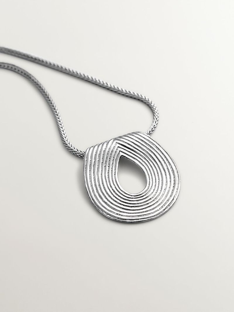 Oval-shaped 925 silver pendant with embossing. image number 2