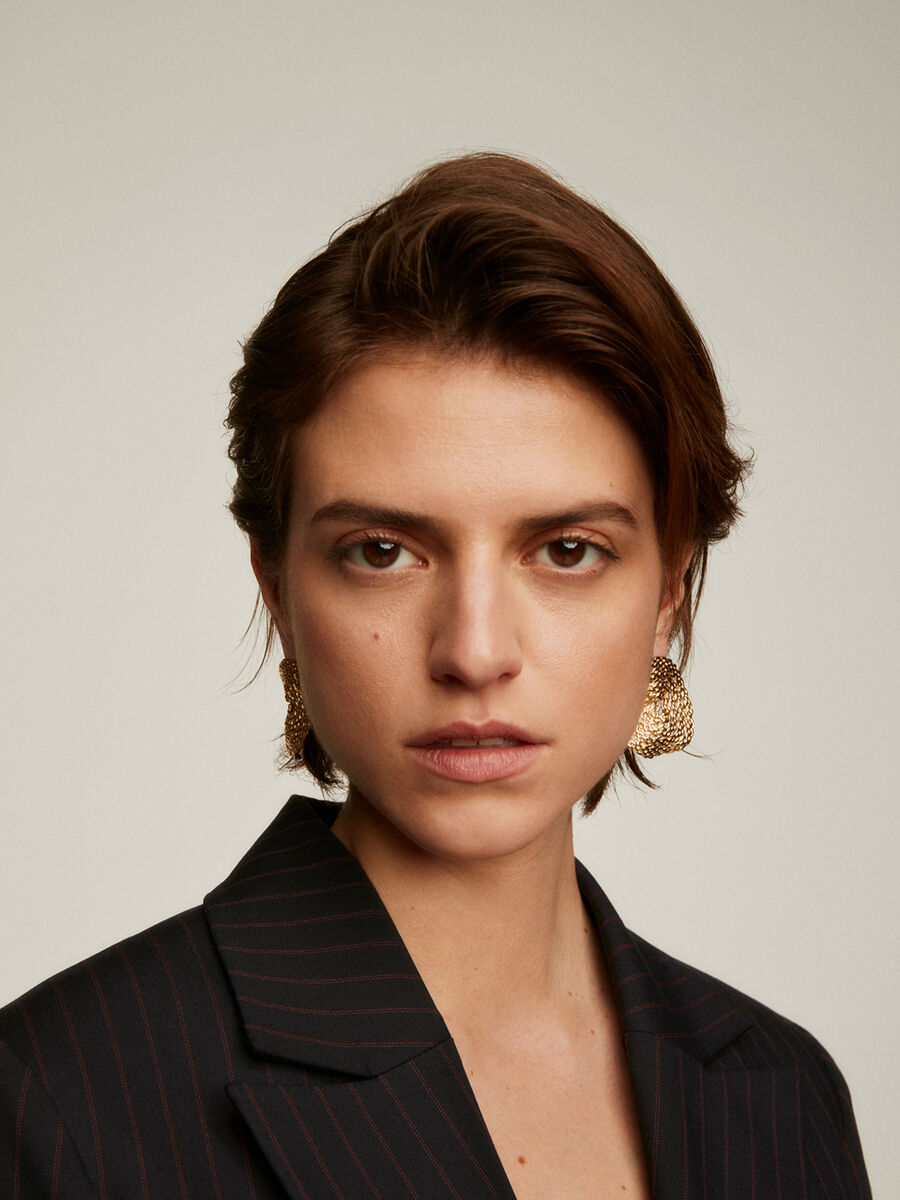 XL wicker-design round earrings in 18kt yellow gold-plated sterling silver, J04415-02, hi-res