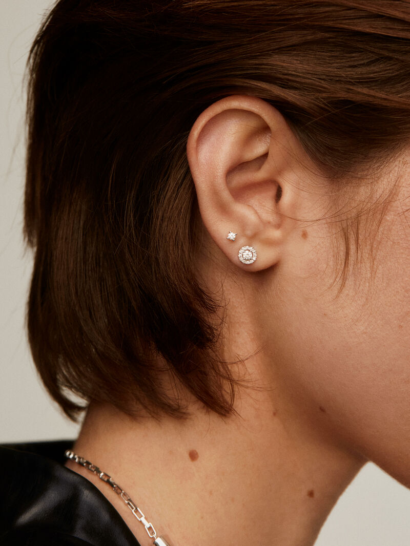 Individual white gold earring with 0.05cts diamond image number 3