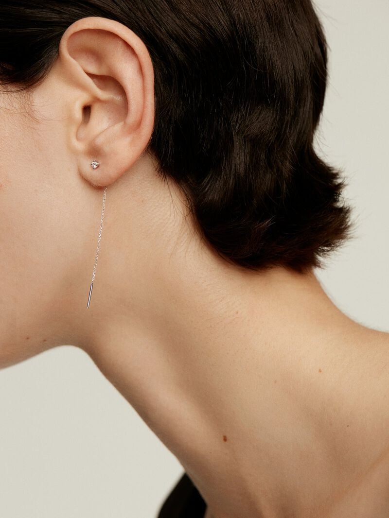 Individual long 18K white gold earring with chain and diamond. image number 1