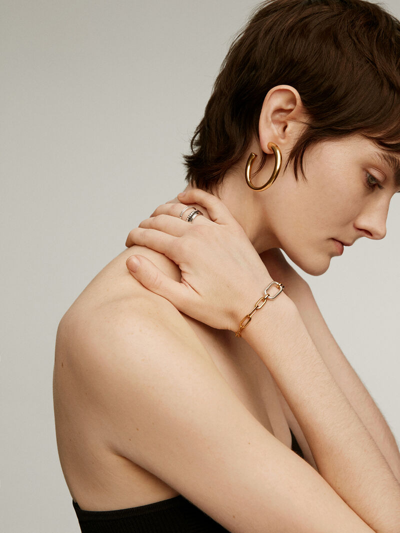 Large hoop earrings made of 925 silver bathed in 18K yellow gold. image number 4