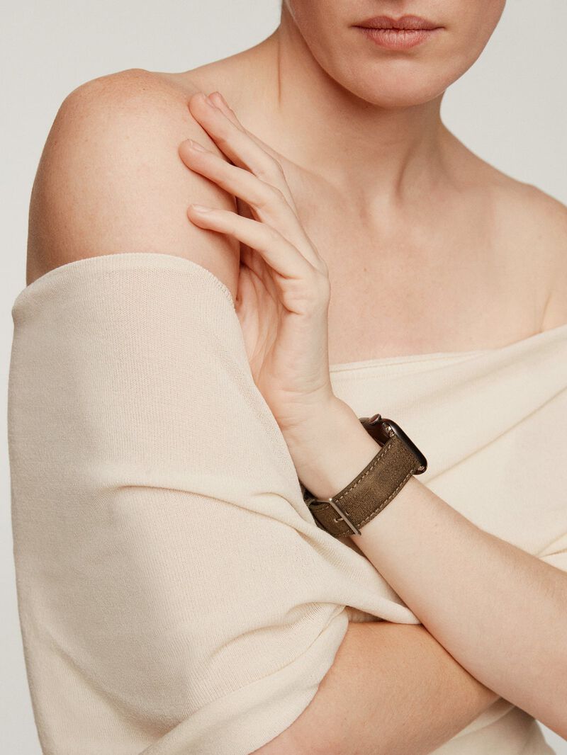Green leather Apple Watch band image number 3