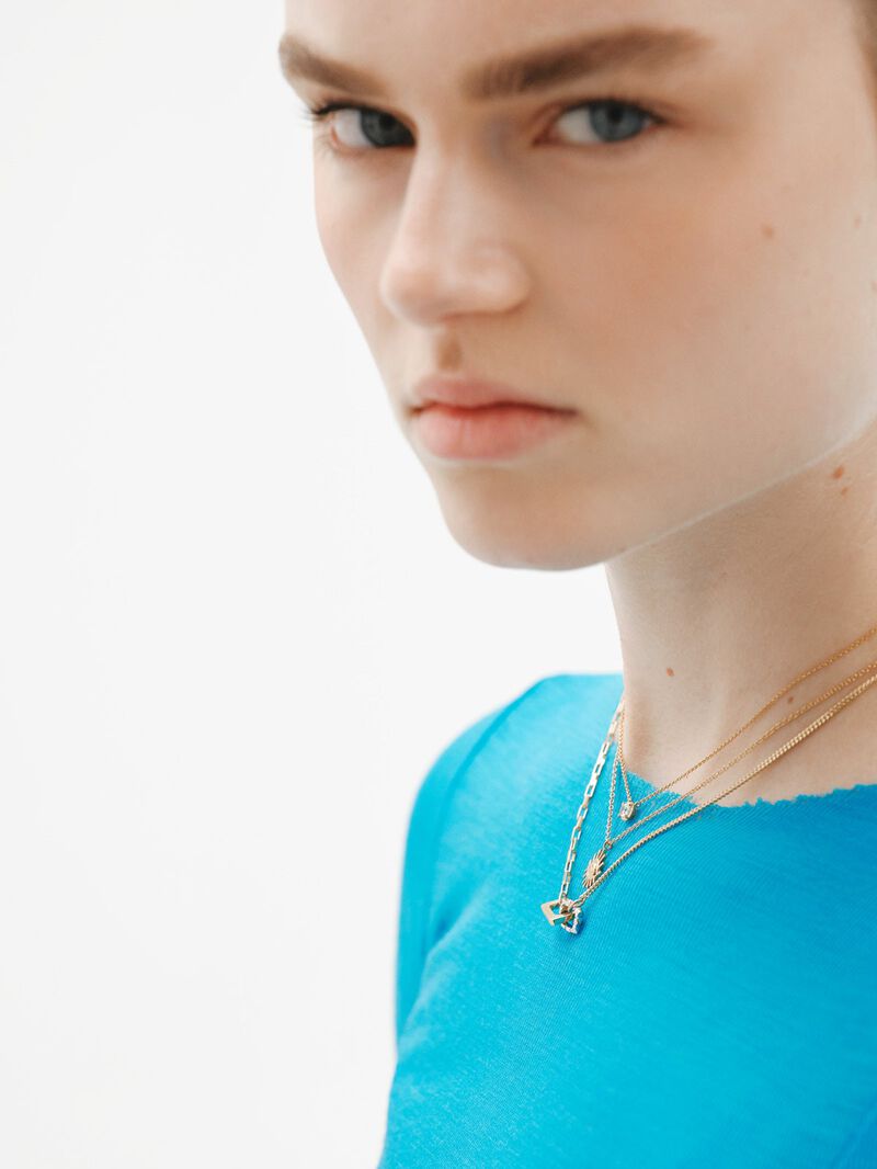 A 925 silver pendant bathed in 18K yellow gold with an eye. image number 4