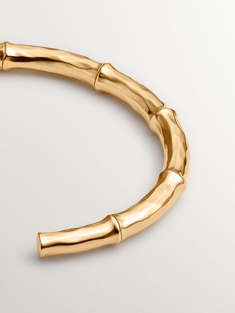 Bangle bracelet made of 925 silver, plated in 18K yellow gold with a bamboo texture. image number 4