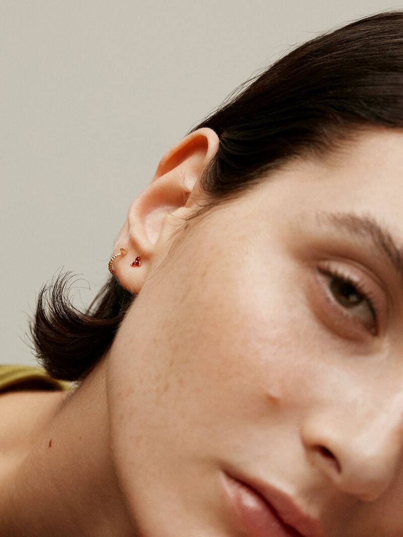 Individual small hoop earring of 9K yellow gold with spheres and spike. image number 4
