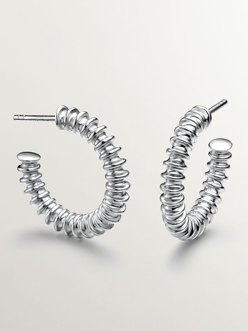 Medium size 925 silver hoop earrings with embossed finish. image number 0