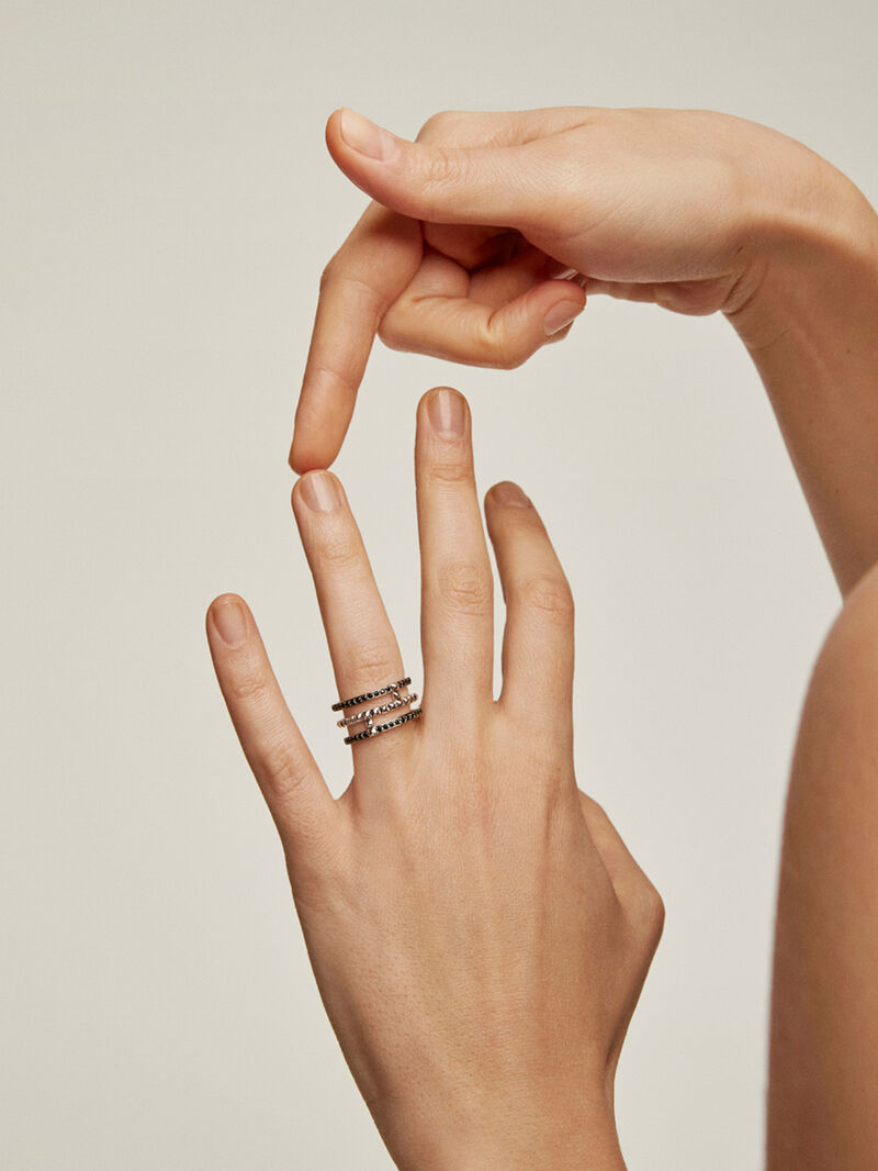 925 Silver triple ring with texture and black spinels image number 1