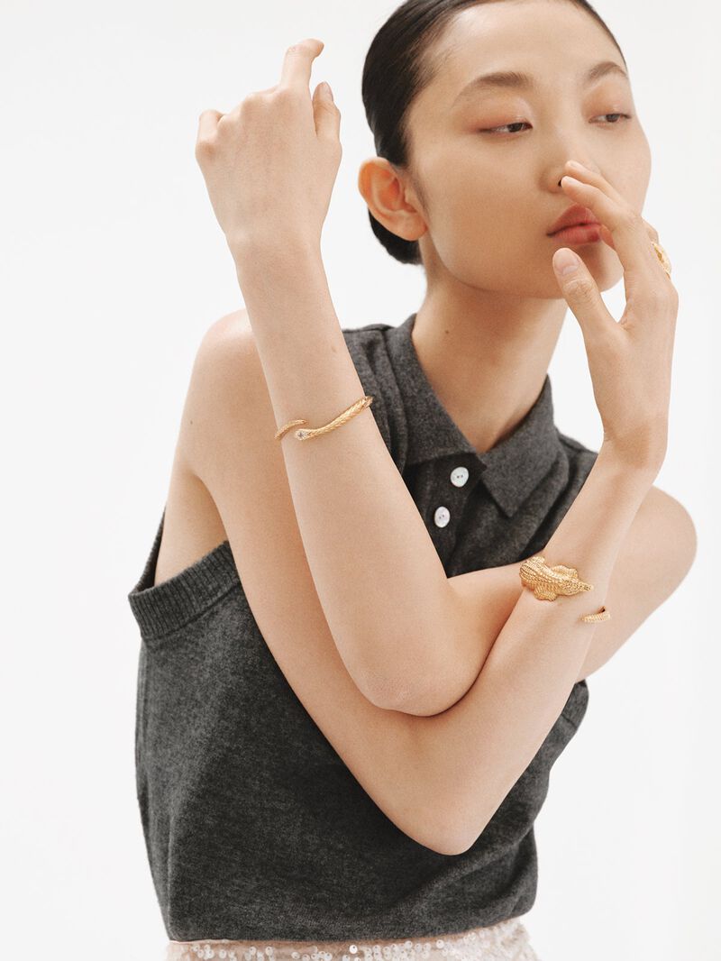 925 Silver bracelet bathed in 18K yellow gold with a crocodile shape. image number 5