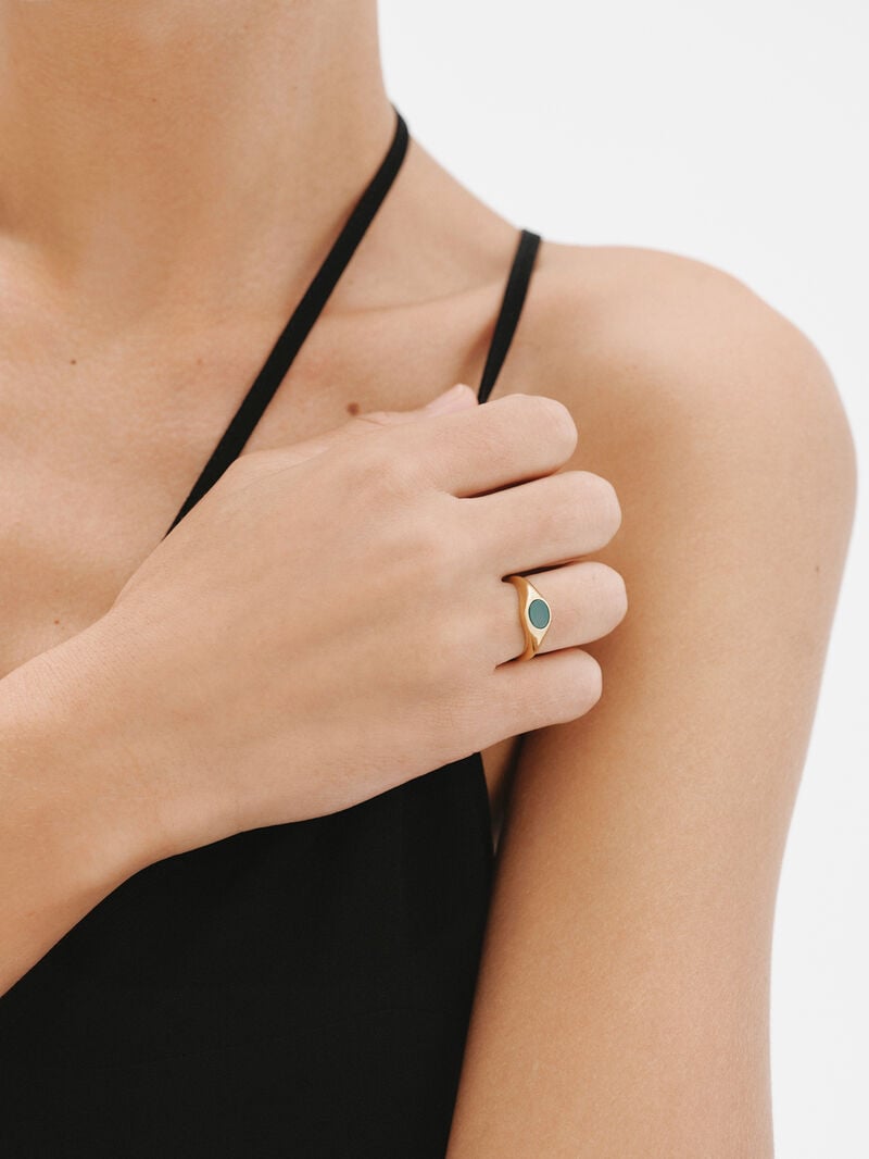 Signet style ring in 18K yellow gold plated 925 silver with central green onyx. image number 1
