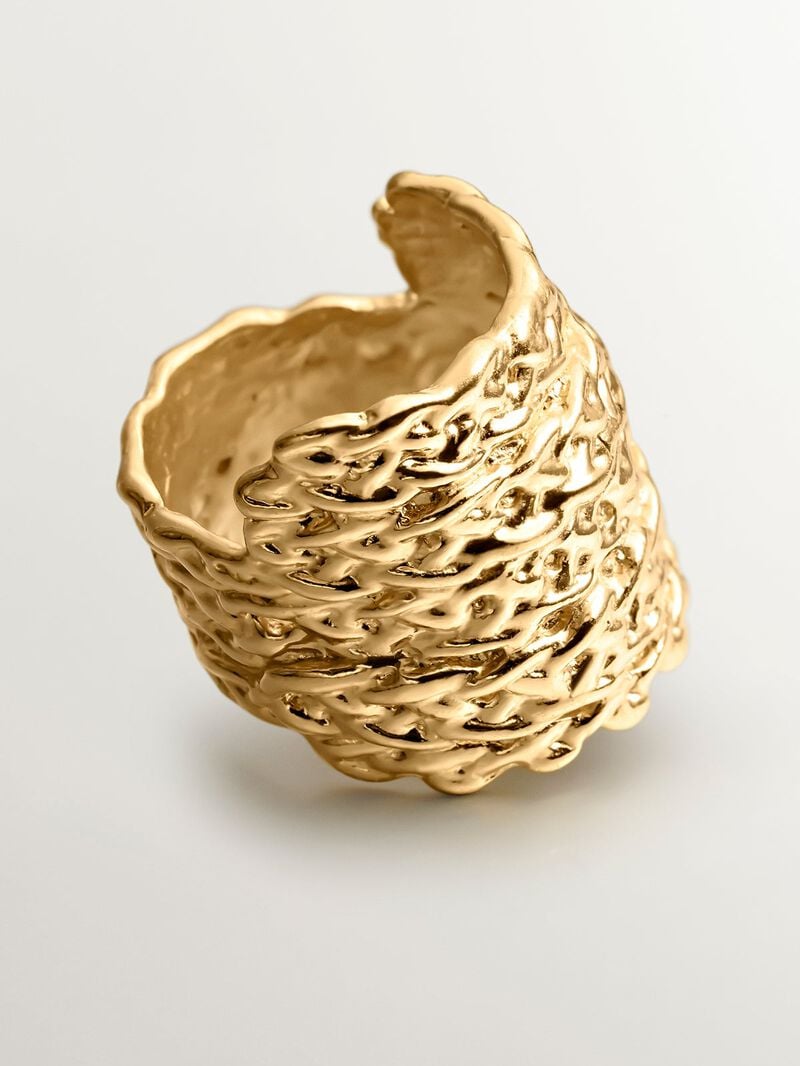 Wide 925 silver ring bathed in 18k yellow gold with wicker texture. image number 4