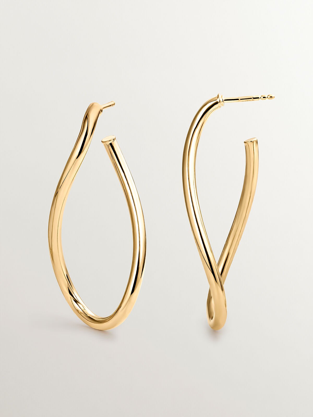 Wavy hoop new arrivals earrings