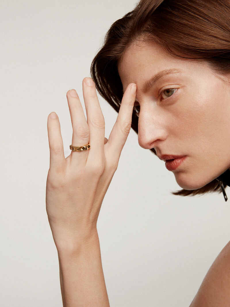 925 silver ring bathed in 18k yellow gold with geometric finish image number 3