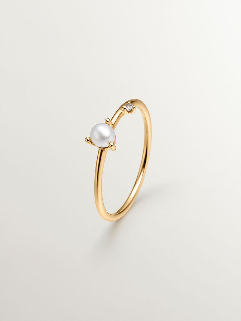 9K Yellow Gold Ring with Pearl and White Sapphire image number 0