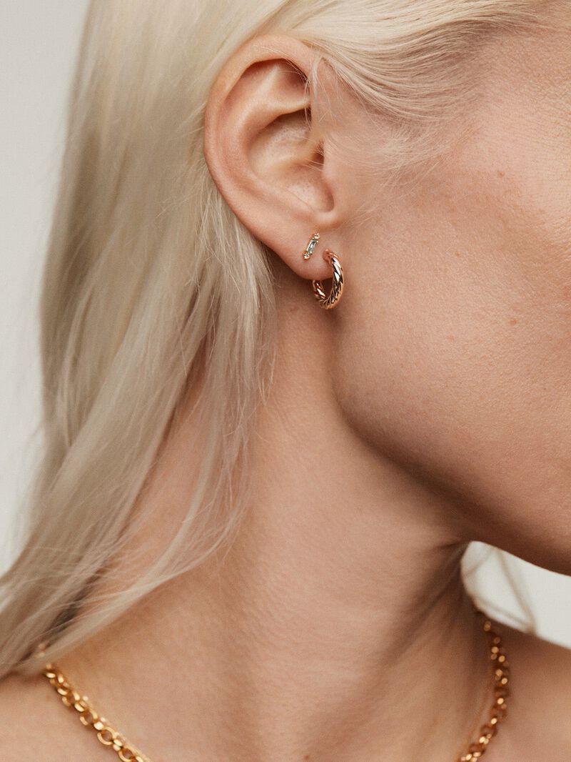 Individual 925 silver earring bathed in 18K yellow gold with sky blue and white topaz. image number 5