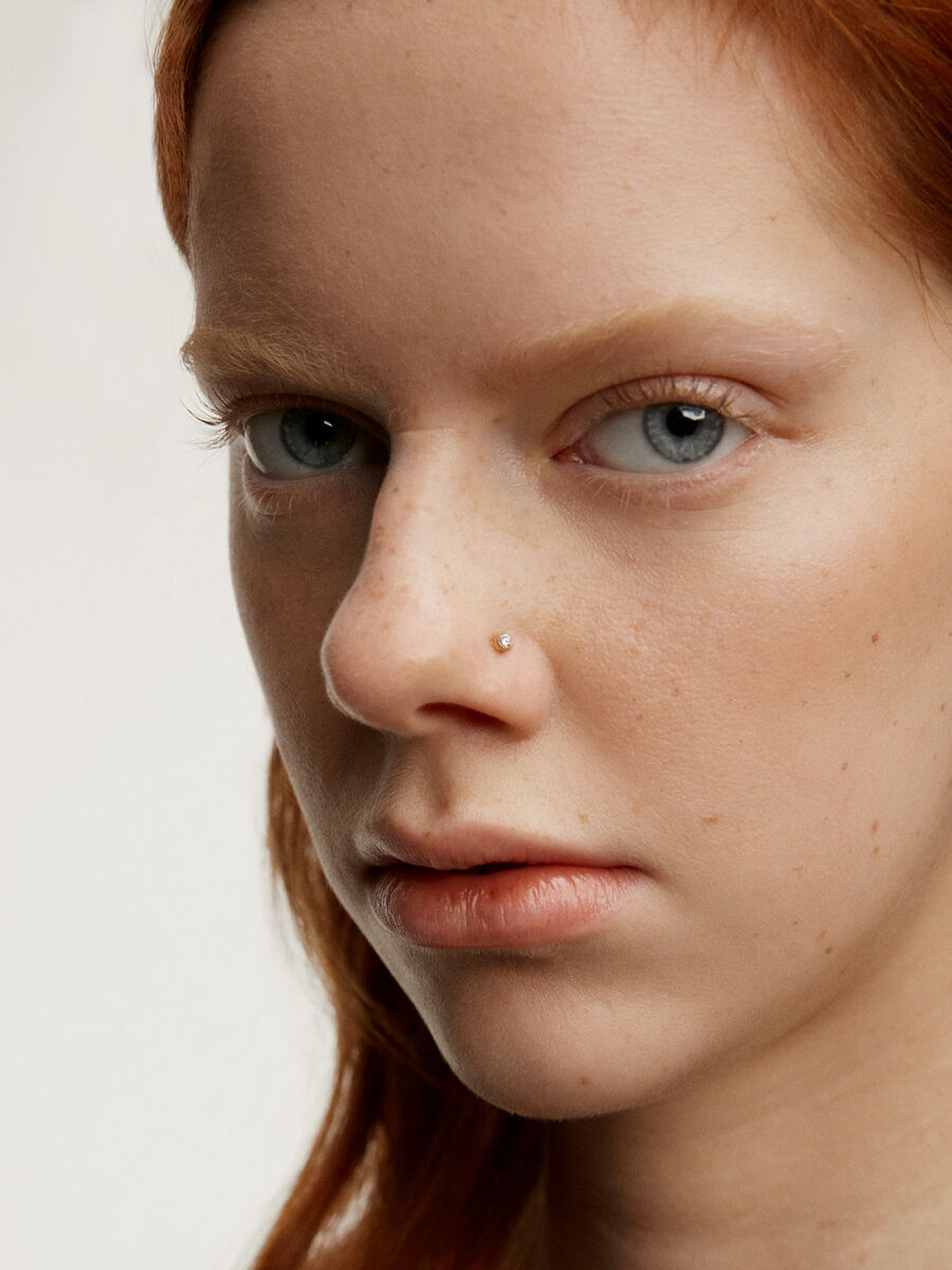 Mini diamond piercing in 18k gold , J03550-02-H-18, hi-res