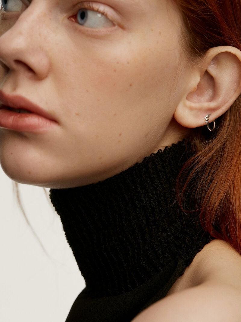 Individual small 9K yellow gold hoop earring with diamonds. image number 1